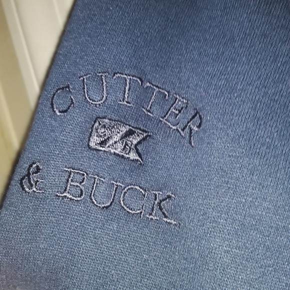 University of Notre Dame Navy Sweater - Picture 5 of 5